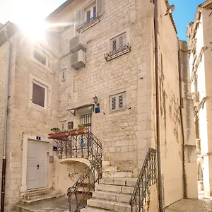 Apartment Sun Ammarulla